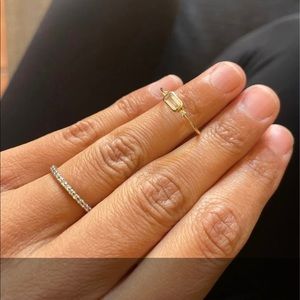 Minimalist baguette diamond 14k gold ring size 7